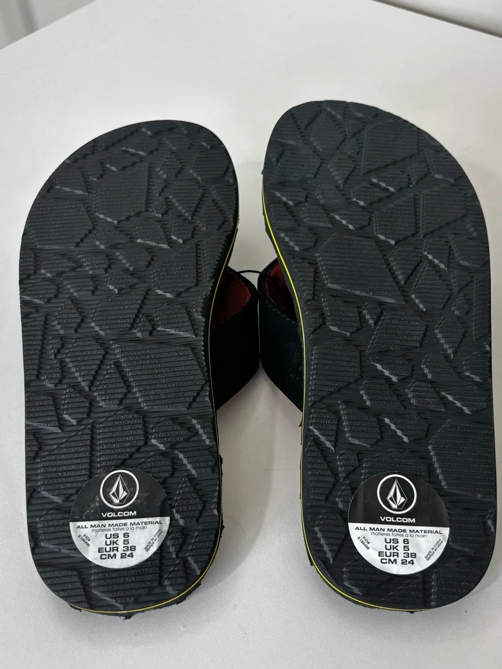 Volcom Men's Water-friendly Recliner Sandals/Flip Flops w/Foam Footbed Size 6